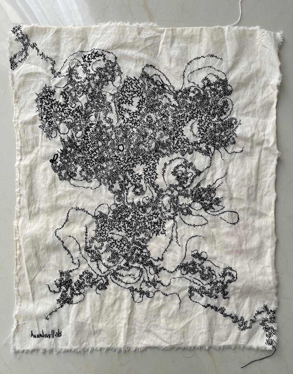 Hand embroidery on linen, 35x45 cm / 13.7”x17.7”